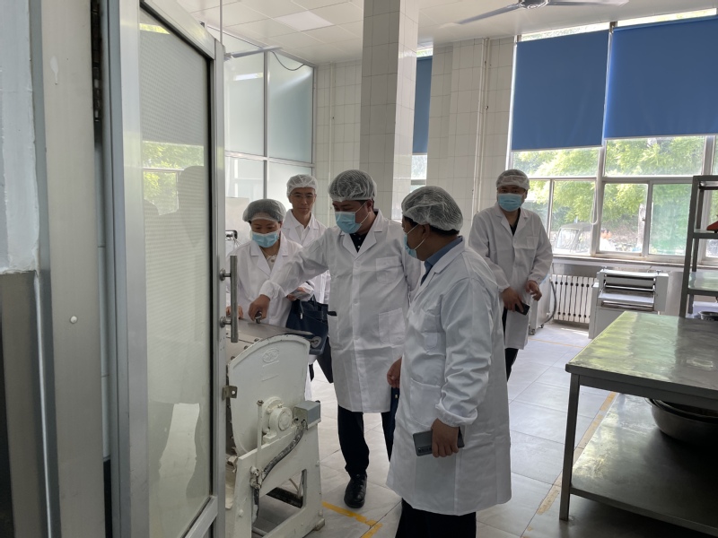 <a href='/2026/0515/c4959a564190/page.htm' target='_blank' title='省级专家组来校检查食品安全及膳食经费管理工作'>省级专家组来校检查食品安全及膳...</a>